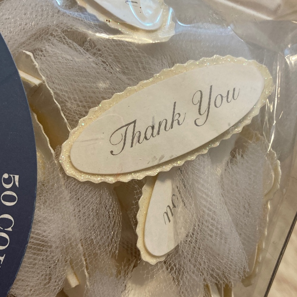 Ivory Favor Boxes - 50 Count - Picture 3 of 8